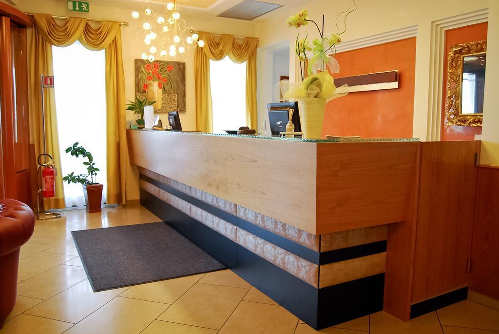 Hotel Ristorante Giada Грумоло-делле-Аббадессе Экстерьер фото